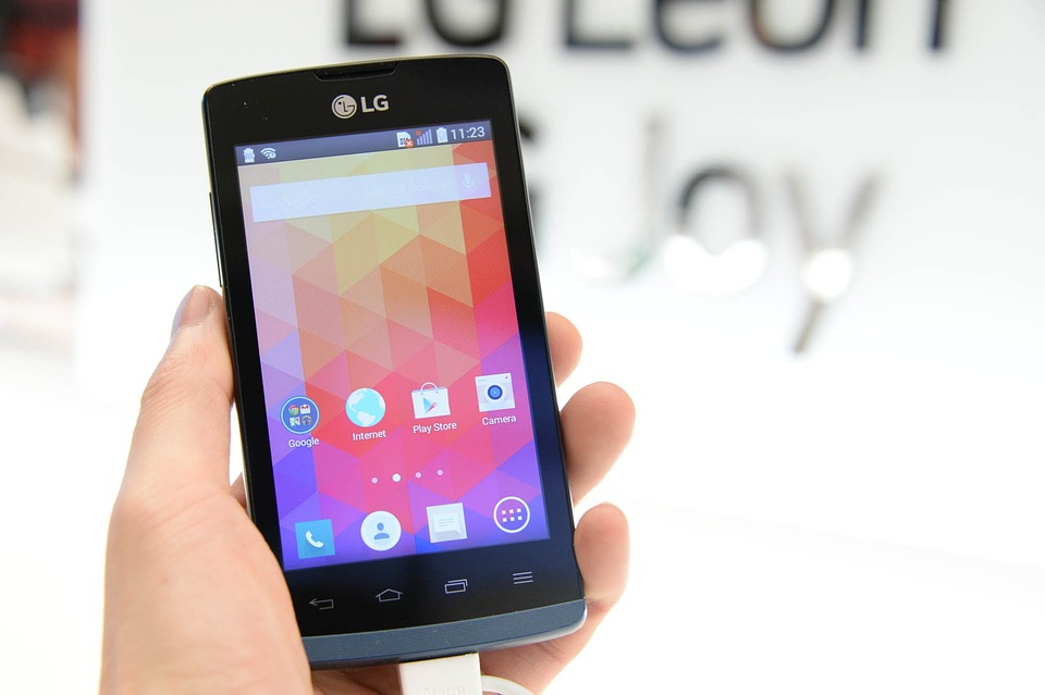 The New Age of Technology: In-Depth Features on Tomorrow’s Digital Landscape